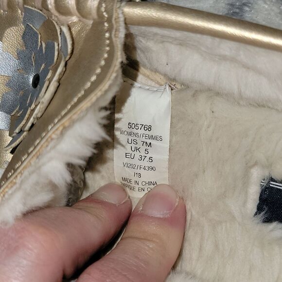 Lands End Faux Fur Lined Loafer Slip On Metallic Snowflake Slipper Shoes Size 7 - Picture 10 of 12